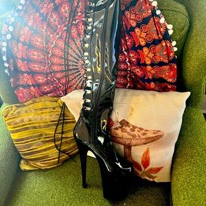 Pleaser thigh highs - size 8’s / minor tear on both heels- can easily be sown